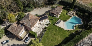 Manor House with Swimming Pool