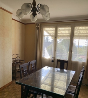 SLD02639 - Under Offer with Cle France