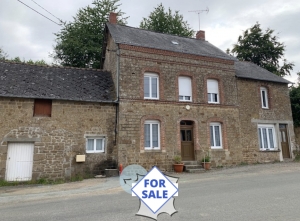 Detached Country House with Garden