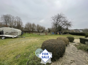 Detached House with Garden