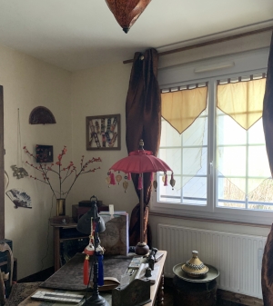 Large Detached Family Home with Garden