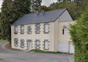 Property Divided into Four Apartments