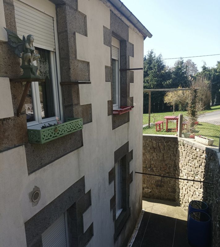 Property Divided into Four Apartments