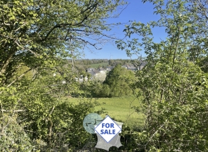 SLD02646 - Under Offer with Cle France