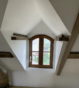 Pretty House with Many Beautiful Features
