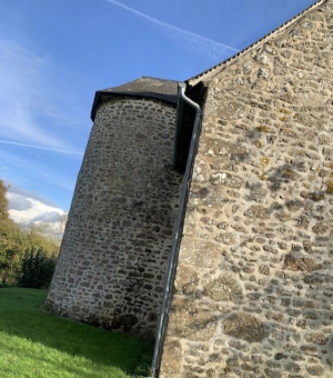 Detached Country House with Outbuilding