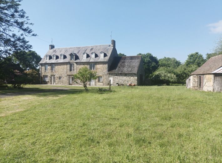 Former Farmhouse in Glorious Grounds and Countryside
