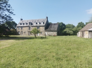 Former Farmhouse in Glorious Grounds and Countryside