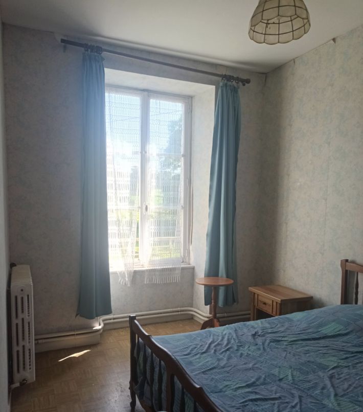 Former Farmhouse in Glorious Grounds and Countryside