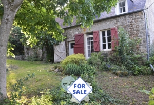Detached Country House with Mature Garden