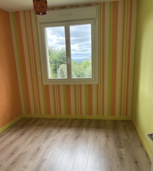 Detached House with Landscaped Garden