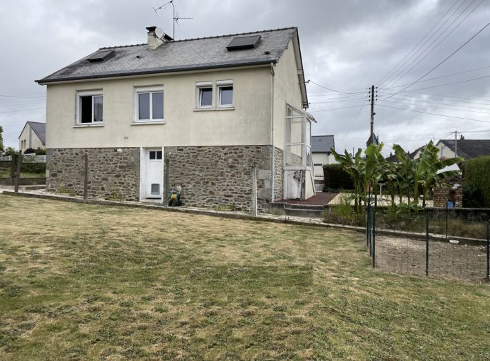 Detached House with Garden