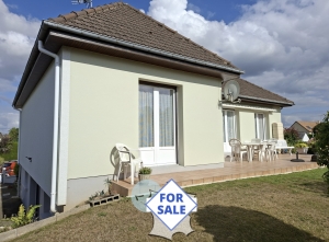 Beautiful Detached House with Garden
