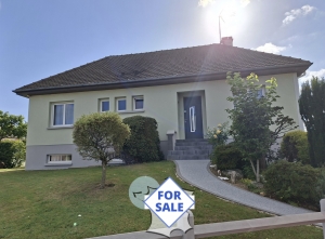 Beautiful Detached House with Garden