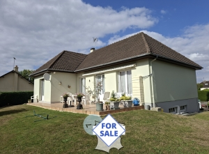Beautiful Detached House with Garden