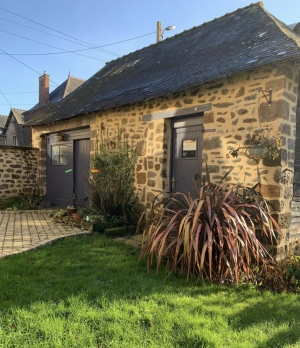 Traditional House with Landscaped Garden