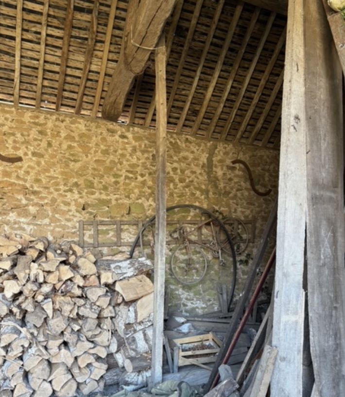 Stone Built Country House with Outbuilding