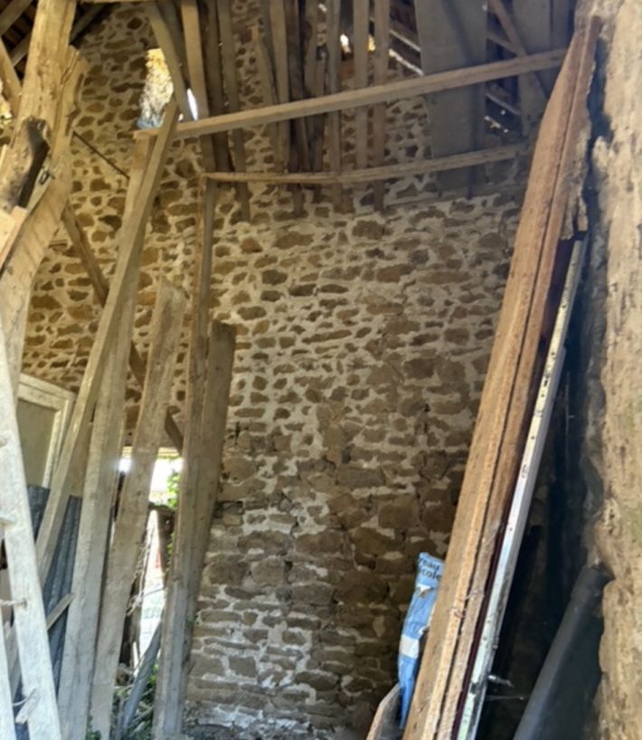 Stone Built Country House with Outbuilding