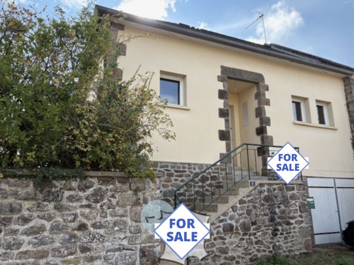 Detached House with Garden