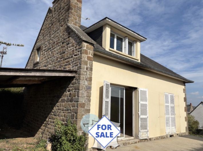 Detached House with Garden