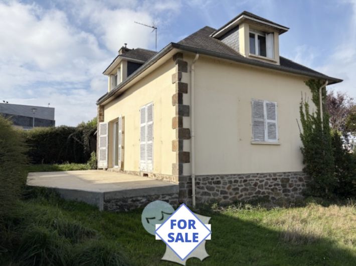 Detached House with Garden