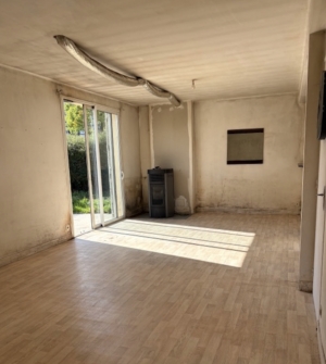 Detached House with Garden