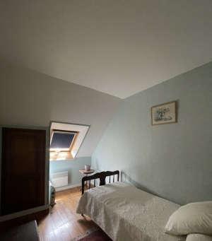 Detached Country House with Garden