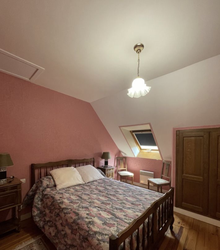 Detached Country House with Garden