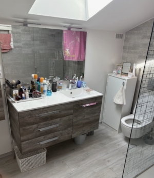 Detached House with Garden In Nice Location