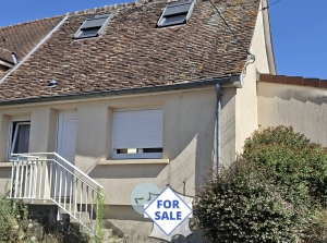 Traditional House with Garden