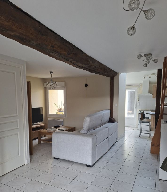 Traditional House with Garden