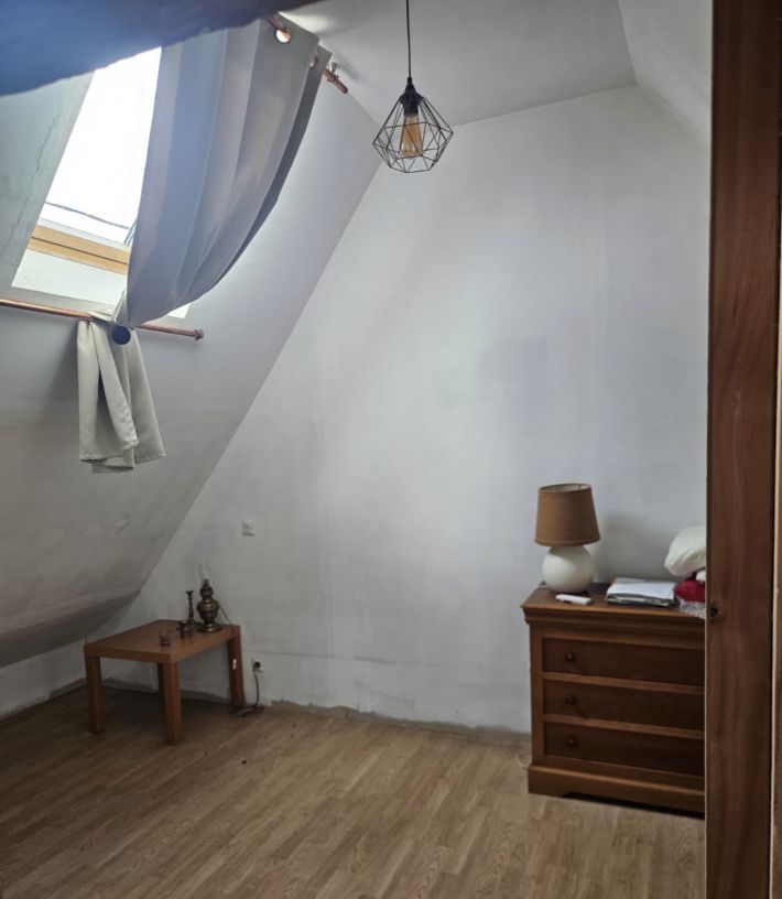 Traditional House with Garden