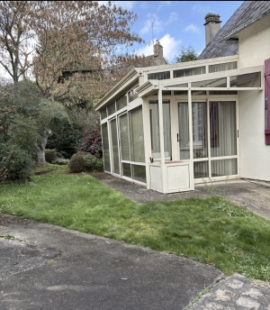 Detached House with Garden and Huge Outbuilding