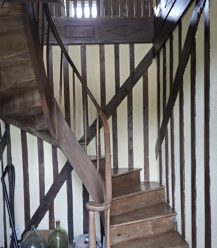 Detached Longere House with Outbuildings