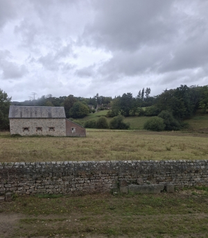Detached Longere House with Outbuildings