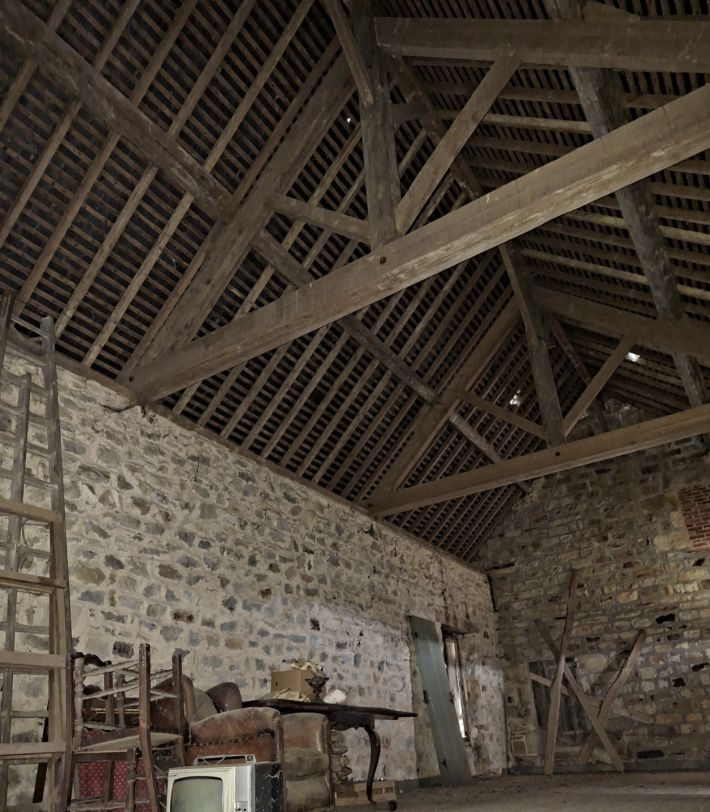 Detached Longere House with Outbuildings