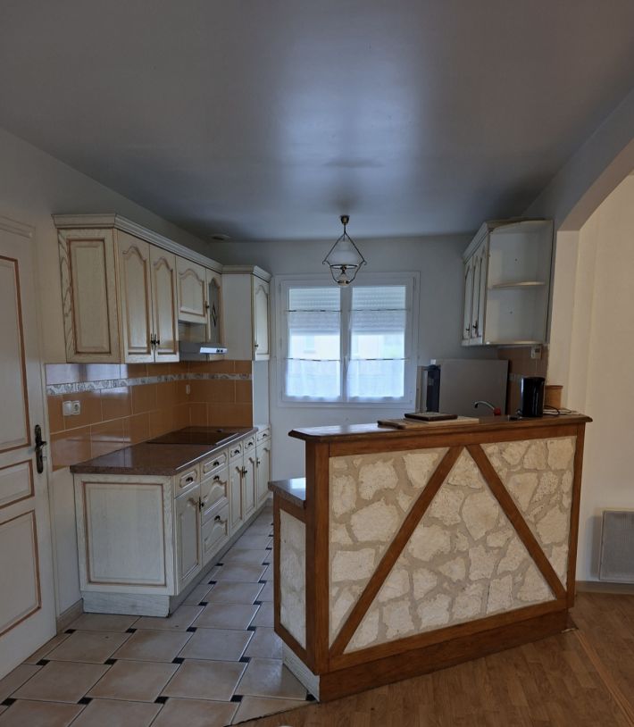 Detached House with Garden in Rural Sector