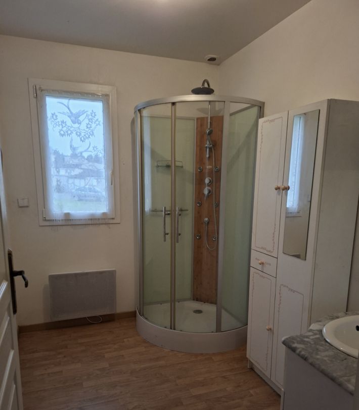 Detached House with Garden in Rural Sector