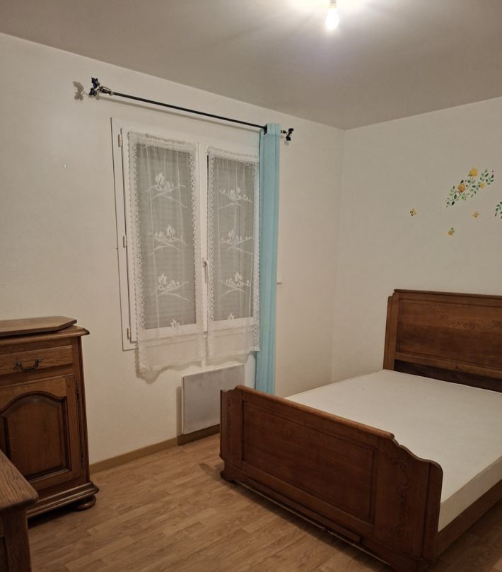 Detached House with Garden in Rural Sector