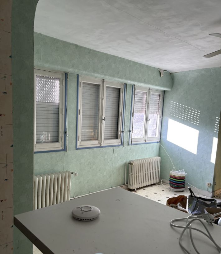 Detached House with Landscaped Garden