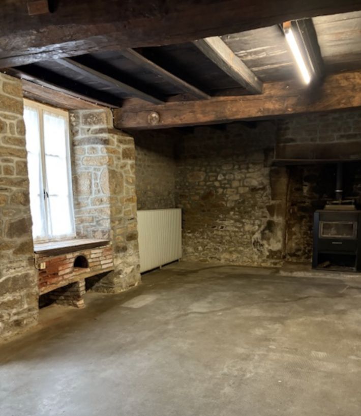 Former Farmhouse with Outbuildings, Pond and Pool