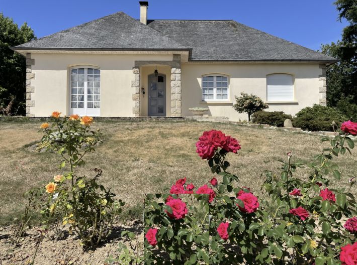 Detached House with Mature Garden