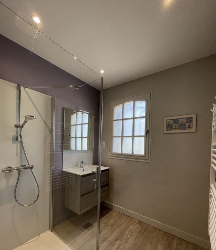 Detached House with Mature Garden