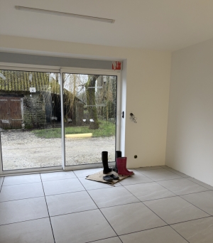 Farm House and Farm Complex Outbuildings with Land