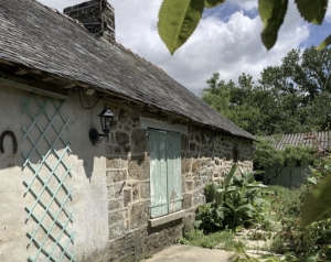 Country House to Renovate, Ideal Location