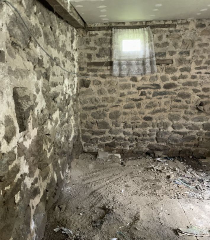 Country House to Renovate, Ideal Location