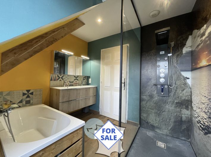 Detached Country House with Outbuildings