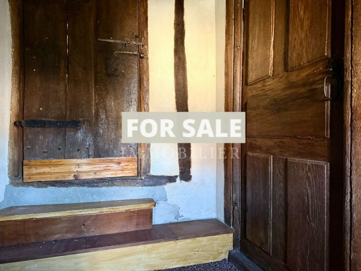 Former Presbytery House with Outbuildings