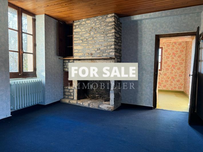 Former Presbytery House with Outbuildings