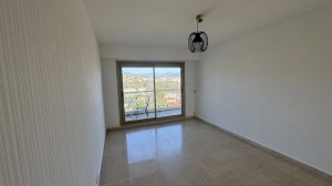 Apartment with Balconies and Sea View